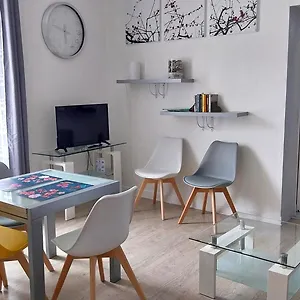 Appartement 201, Les Ambassadeurs, La Bourboule