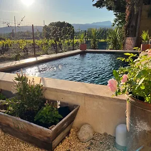  Hébergement de vacances La Grange France